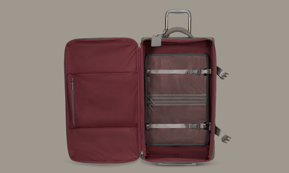 Lost In Berlin Exile Duffle with Wheels 72cm Ash Stone | Lipault