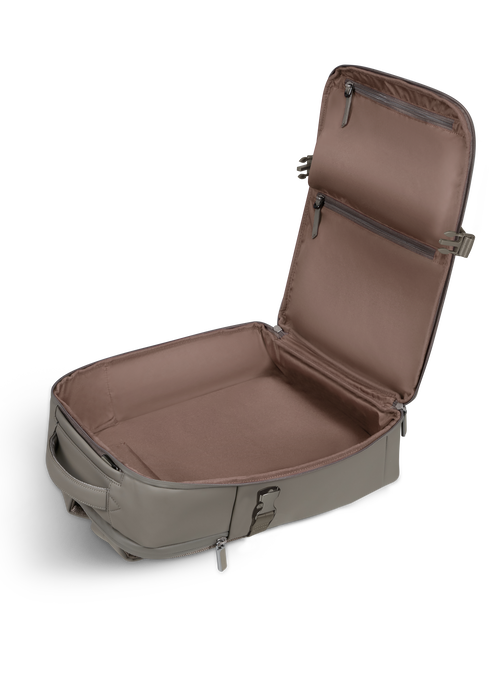 Lost In Berlin Backpack Pro 16"