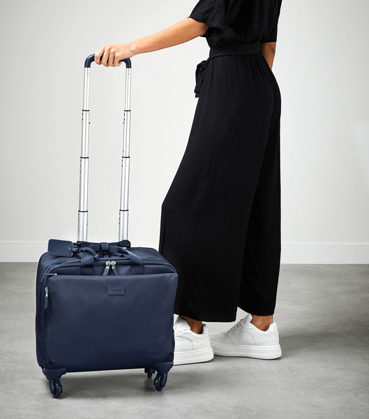 Sac à roulettes femme sale