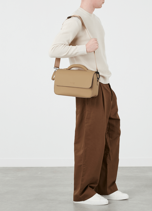 Lipault Lost In Berlin Neo Vanity 2.0  Sandstone Lipault Lost In Berlin Neo Vanity 2.0  Sandstone