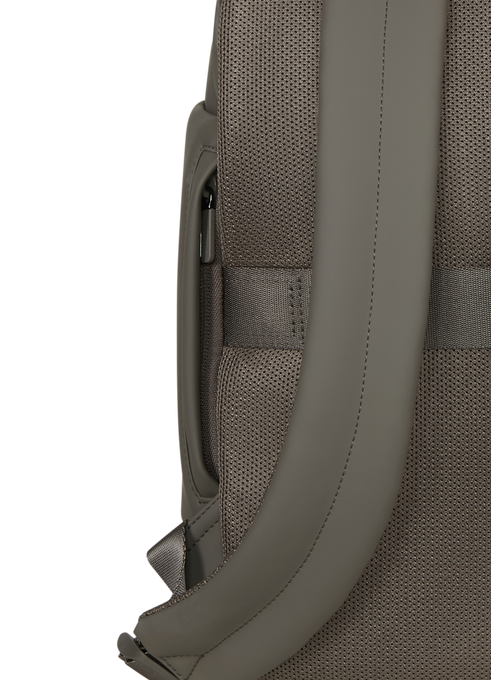 Lost In Berlin Travel Backpack Light 15.6"