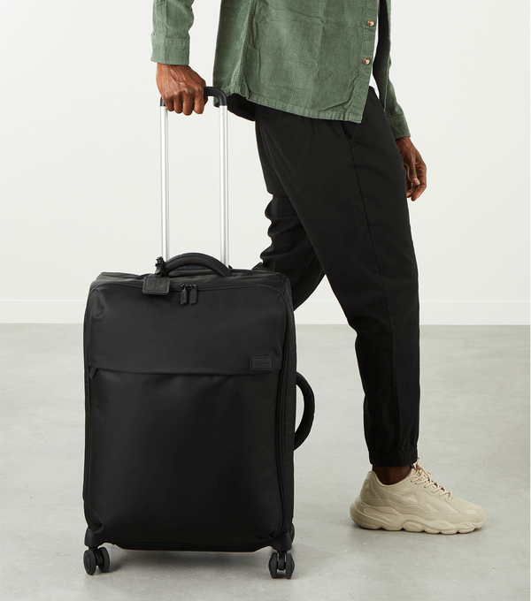 Plume Medium trip suitcase 63cm