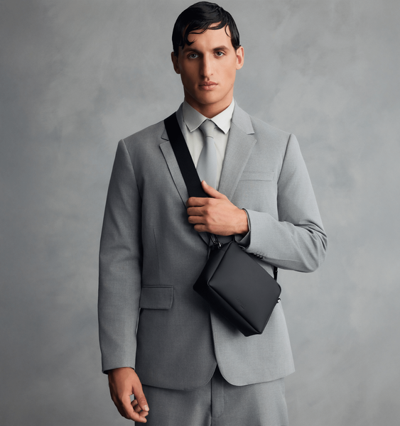 Lost In Berlin Crossbody bag - The Big Box