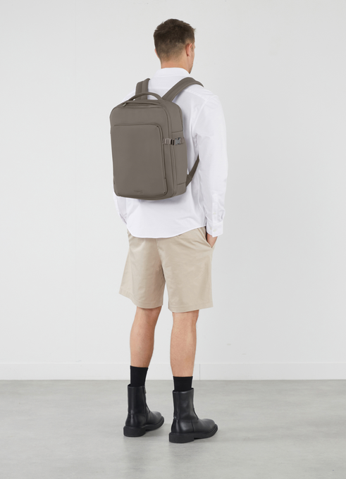 Lost In Berlin Backpack Pro 16"
